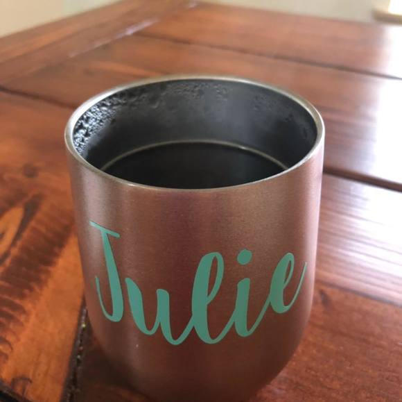 Profile Picture of Julie Krishtal (@krishtalj) on Poshmark