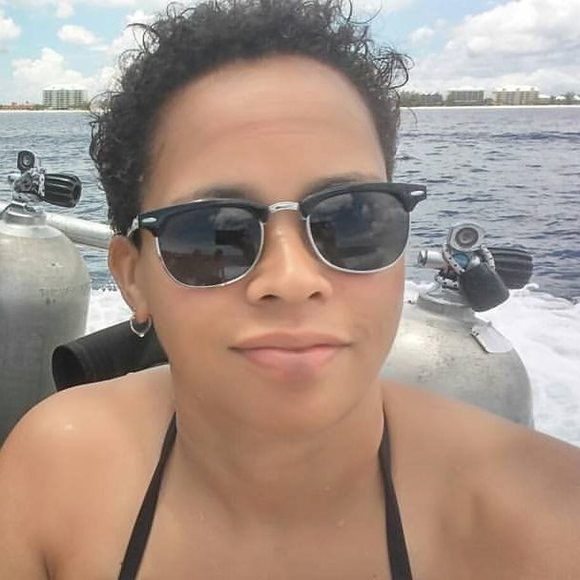 Profile Picture of Kristin Chow (@kristinchow785) on Poshmark