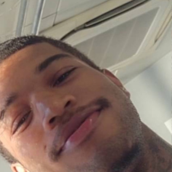 Profile Picture of Wayne Hingle (@_drippy55) on Poshmark