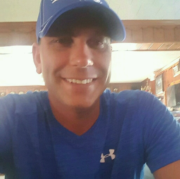 Profile Picture of Steve Jones (@sjones9131) on Poshmark