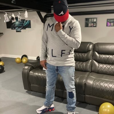 Profile Picture of Richard McClean (@Rich2nice176) on Twitter