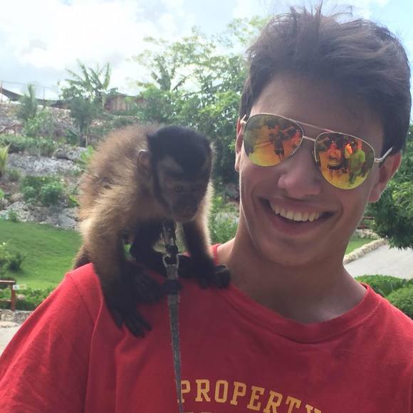 Profile Picture of Pierre La monica (@pman19) on Poshmark