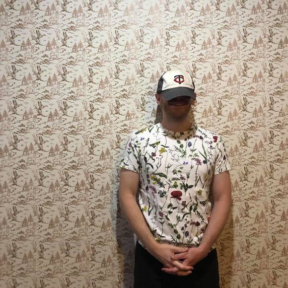 Profile Picture of Benski Tully (@tully025) on Poshmark