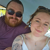 Profile Picture of Clare Burns (@HeartPainsCandyVeins) on Youtube