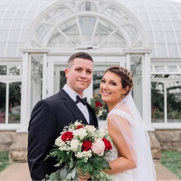 Profile Picture of Tessa Deliman (@delmatess420) on Poshmark