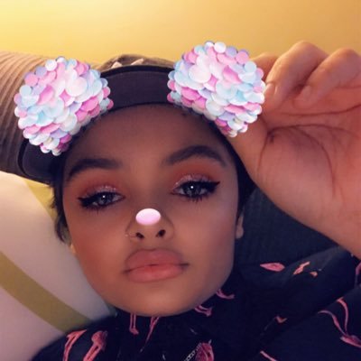 Profile Picture of Julianna Brown (@JuliannaM2018) on Twitter