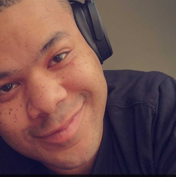 Profile Picture of Daylan lavell Creswell (@lavell263) on Poshmark