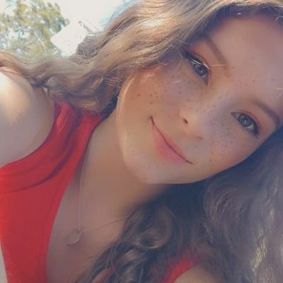 Profile Picture of Rose Grant (@Rosie_Ariann) on Twitter