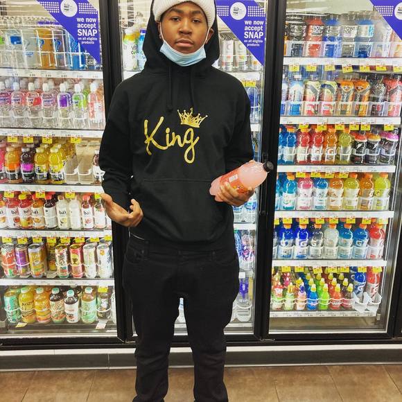 Profile Picture of James Greer (@jamesgreer899) on Poshmark