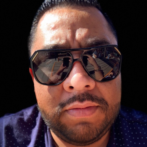 Profile Picture of Carlos Pinon (@cap91911) on Poshmark