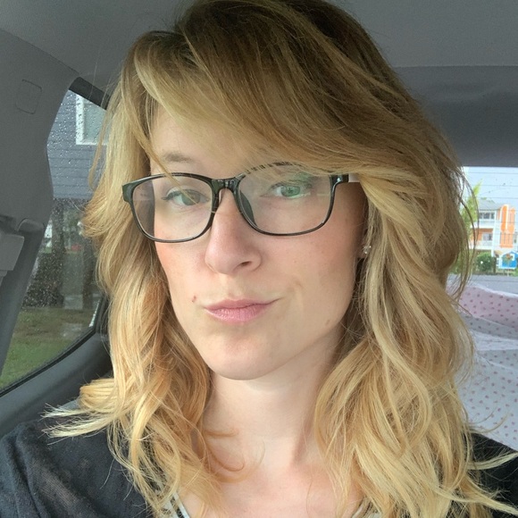 Profile Picture of Christa Kummerlowe (@cmk13987) on Poshmark