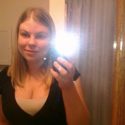Profile Picture of Antonia Reid (@twotonetoni22) on Twitter