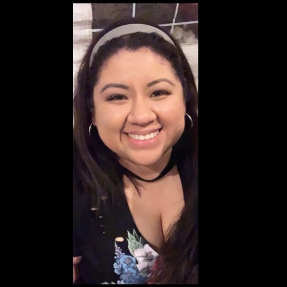 Profile Picture of Lucille Molina (@lmolina07) on Poshmark