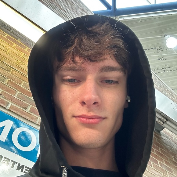 Philip Sullivan - Poshmark Profile Picture of Philip Sullivan (@sullivanphilip) on Poshmark