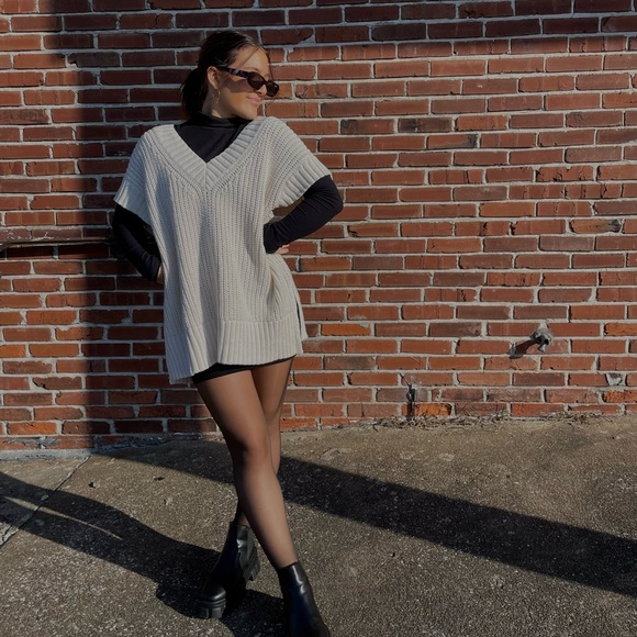 Profile Picture of Isabelle Pfitzer (@isabellepfitzer) on Poshmark