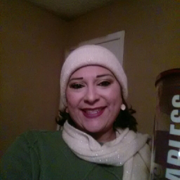 Profile Picture of Angelita Asebedo (@lita43) on Poshmark