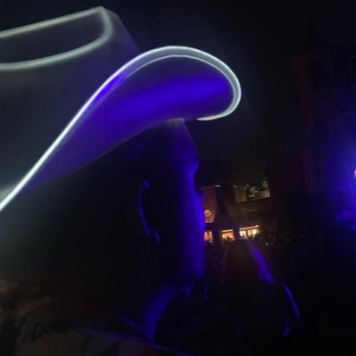 Profile Picture of Collin David (@CollinDavid_) on Twitter