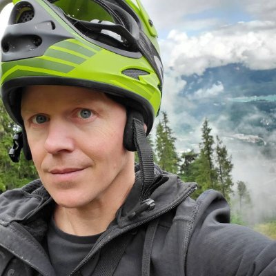 Profile Picture of Jay Vandenberg (@JayVandenberg3) on Twitter