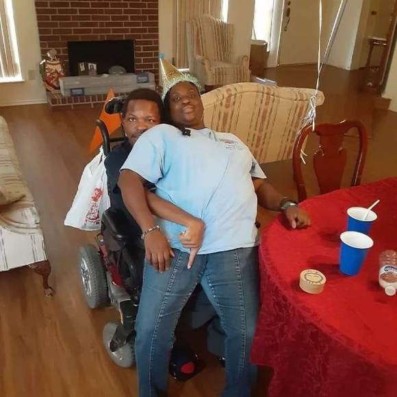 Profile Picture of Leah Parsley (@lpars969) on Poshmark