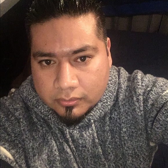 Luis Mendiola - Poshmark Profile Picture of Luis Mendiola (@luis_mendiola) on Poshmark