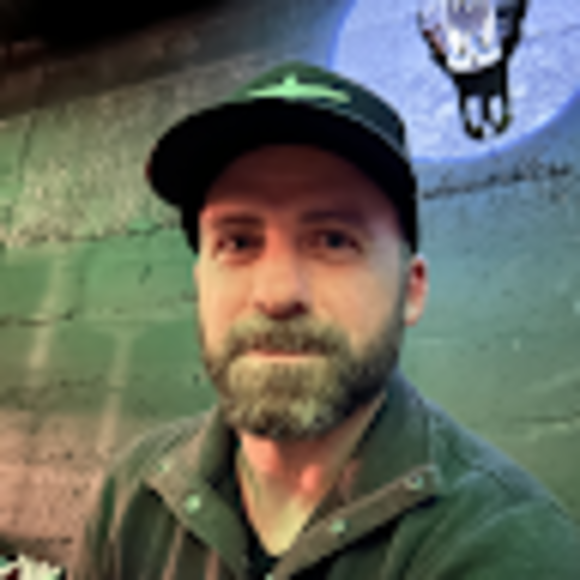 Profile Picture of Jason Carr (@jasonbc) on Poshmark