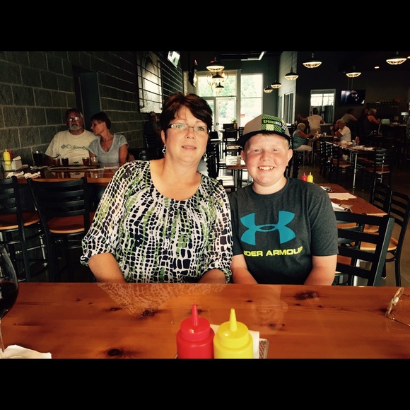 Profile Picture of Diana Relford (@dmrelford) on Poshmark