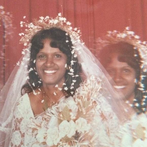 Profile Picture of Dilhani Galhena (@dilhani1976) on Poshmark