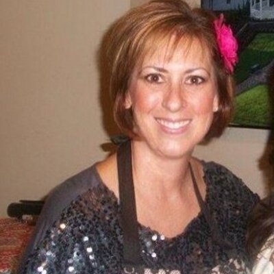 Profile Picture of Julie DeCamp (@DeCampJulie) on Twitter