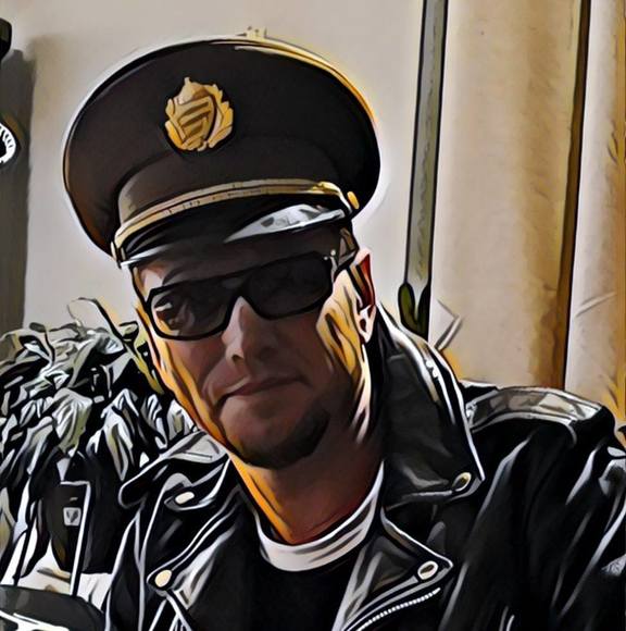 Profile Picture of Nándor Varga (@airnundee) on Poshmark