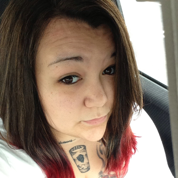 Profile Picture of Celeste Cestero (@celeste0530) on Poshmark