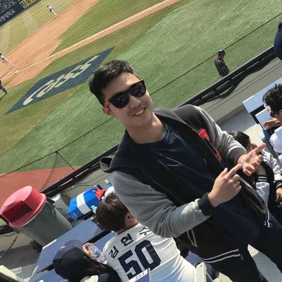 Profile Picture of Jeffrey Chun (@byungwooc13) on Poshmark