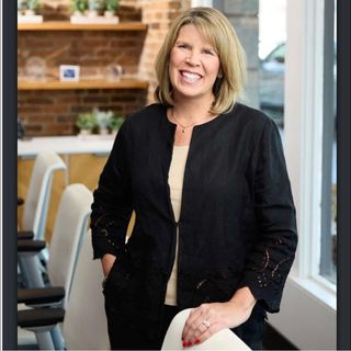 Profile Picture of Tracey Mayer Schroeder (@traceyschroeder1) on Instagram