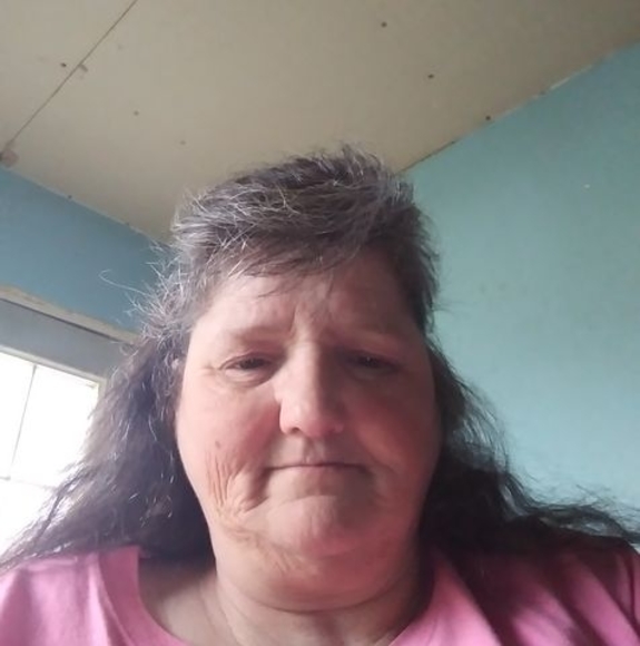 Profile Picture of Michelle Leetham (@michelleleetham) on Poshmark