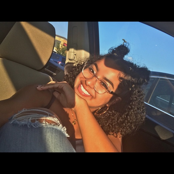 Profile Picture of Gabriela Guerrero (@gabrielacruzado) on Poshmark