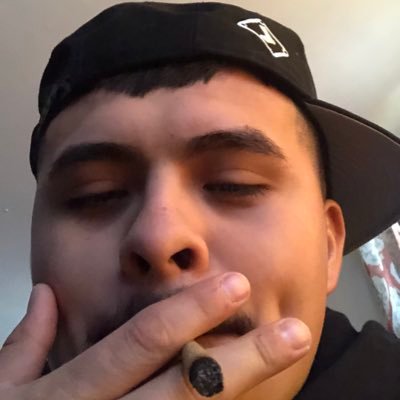 Profile Picture of Je$$e  🖊 (@jesse_cruz4) on Twitter