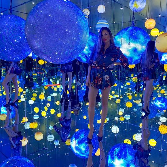 Melissa Leitch - Poshmark Profile Picture of Melissa Leitch (@melissa_leitch) on Poshmark