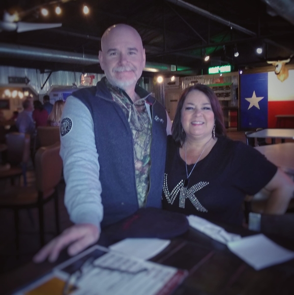 Profile Picture of Rozzie Bogle (@rozziebogle) on Poshmark