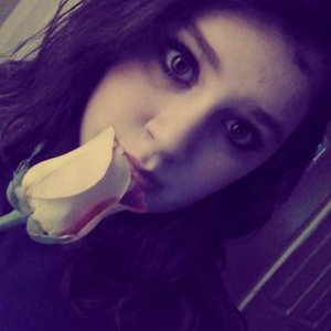 Profile Picture of Cameron Kennedy (@roxy_foxy365) on Twitter