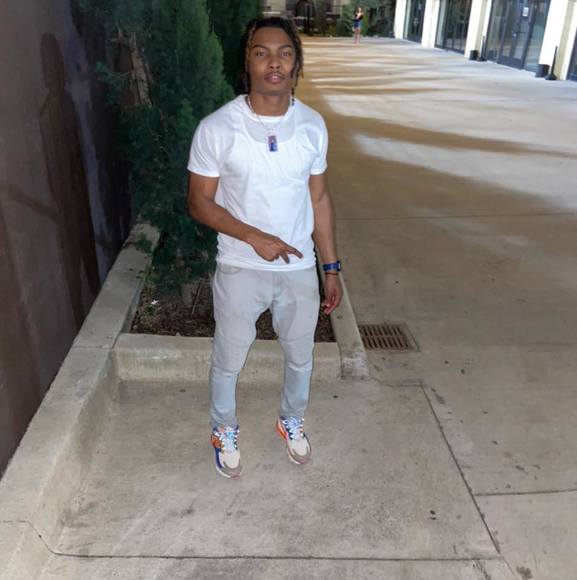 Profile Picture of Obie Gates (@obie_gates) on Poshmark