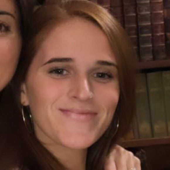 Kara Barbolla - Poshmark Profile Picture of Kara Barbolla (@barbollakara) on Poshmark