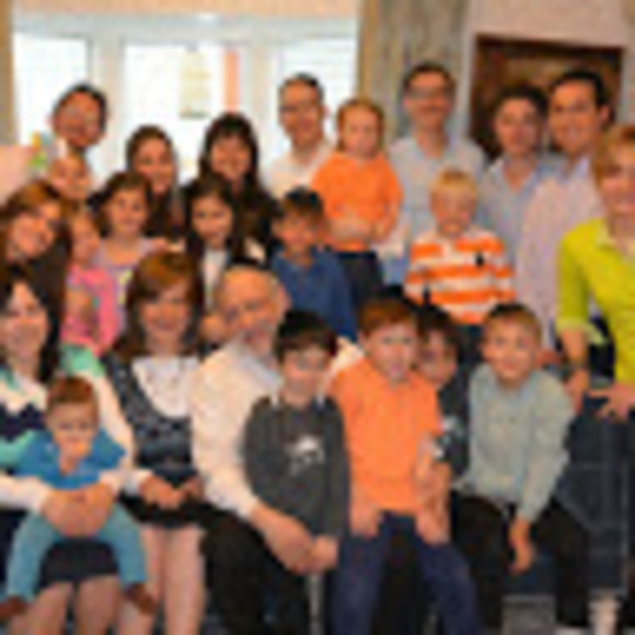 Profile Picture of Nechama Friedman (@nitchf15) on Poshmark