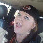 Profile Picture of julie embry (@juliejuliejulie70) on Instagram