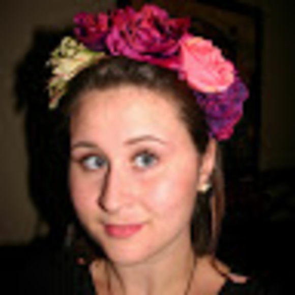 Profile Picture of Dawn Ferron (@dawnndarling) on Poshmark