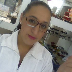 Profile Picture of Maria Eugenia Corona (@maruka0190) on Twitter