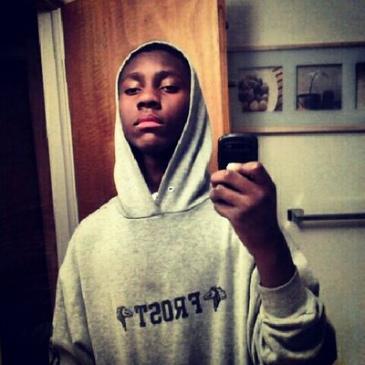 Profile Picture of Alonzo Moore (@green__ranger12) on Twitter