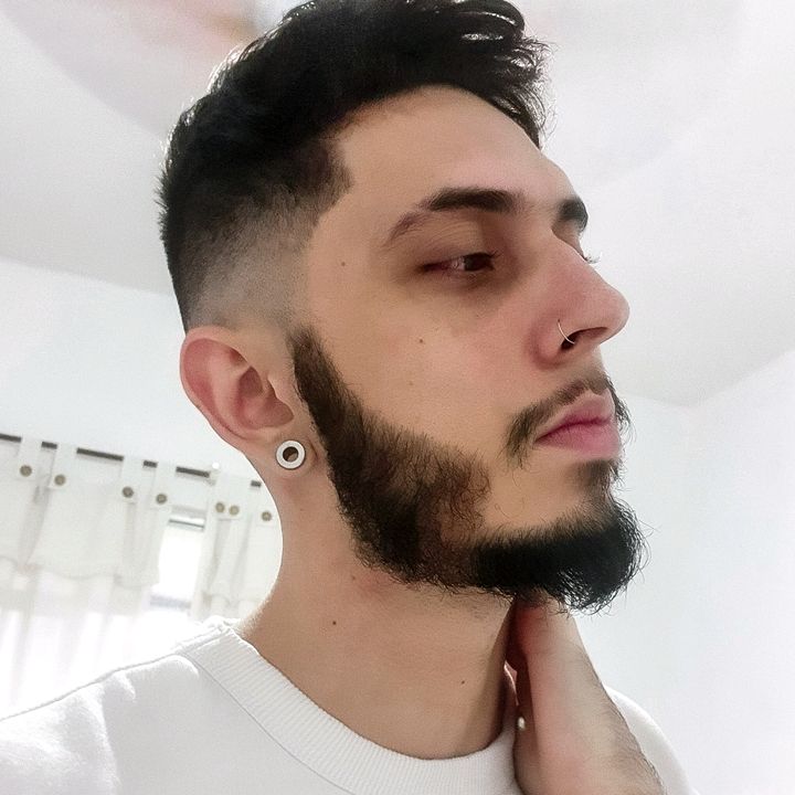 Profile Picture of JAMES (@jamesvoz) on Tiktok