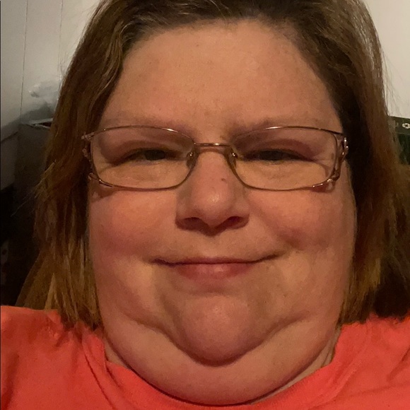 Profile Picture of Kim Simpson (@kimsimpson164) on Poshmark
