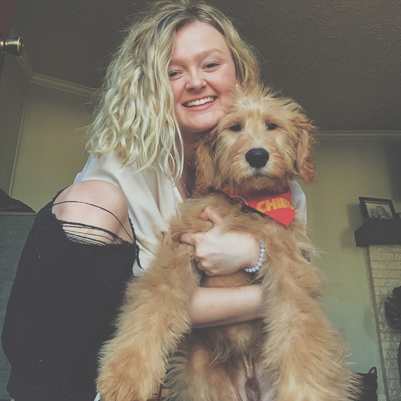 Profile Picture of Alyssa Semler (@alyssa_semler00) on Poshmark