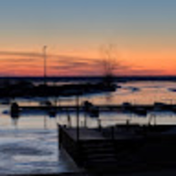 Profile Picture of Christie Knetsch (@crispy64) on Poshmark