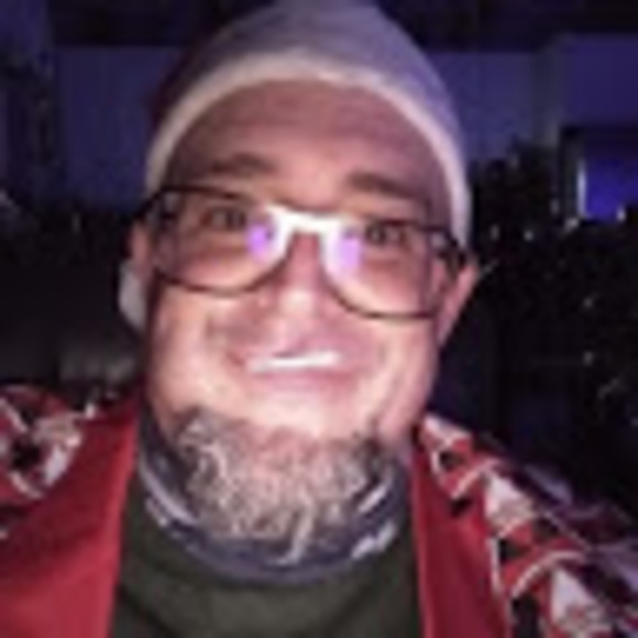 Profile Picture of Shawn w Glidden (@superchef70) on Poshmark